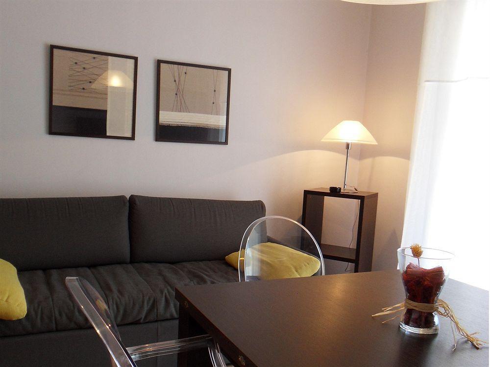 Mas De Valrugues Holifrance Aparthotel Saint-Rémy-de-Provence Екстериор снимка