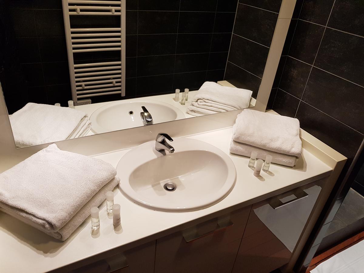 Mas De Valrugues Holifrance Aparthotel Saint-Rémy-de-Provence Екстериор снимка