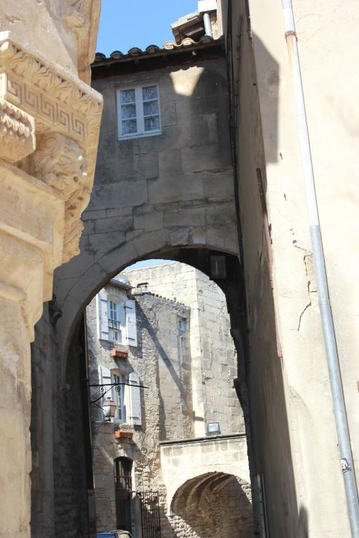 Mas De Valrugues Holifrance Aparthotel Saint-Rémy-de-Provence Екстериор снимка