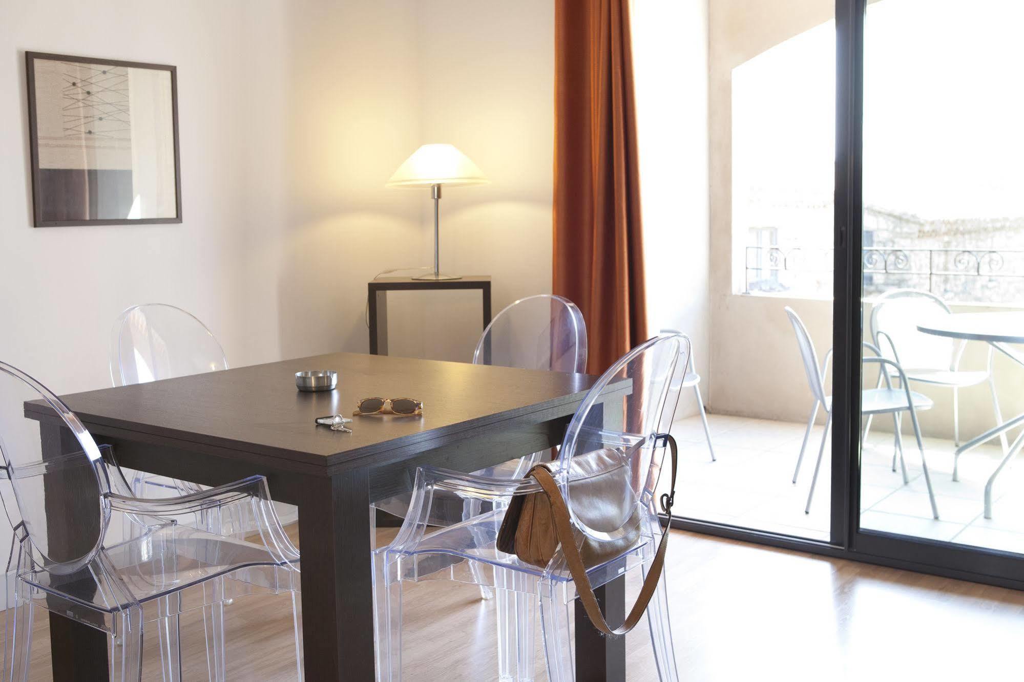 Mas De Valrugues Holifrance Aparthotel Saint-Rémy-de-Provence Екстериор снимка